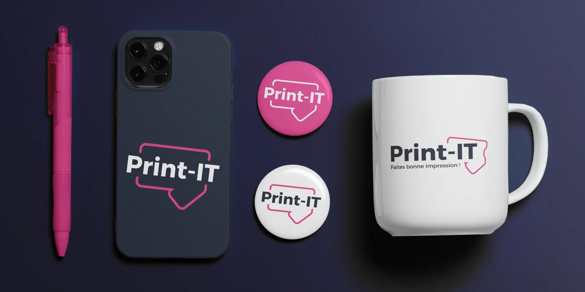 Objets publicitaires Print-IT : stylos, coque de téléphone, badges et mug personnalisés